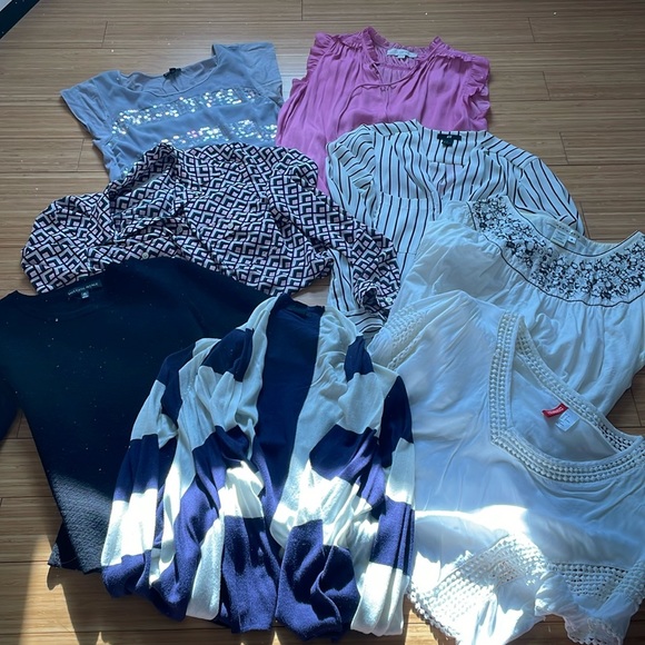 Women’s lot of 8 work or casual shirts. Can fit XS or S - Picture 1 of 7